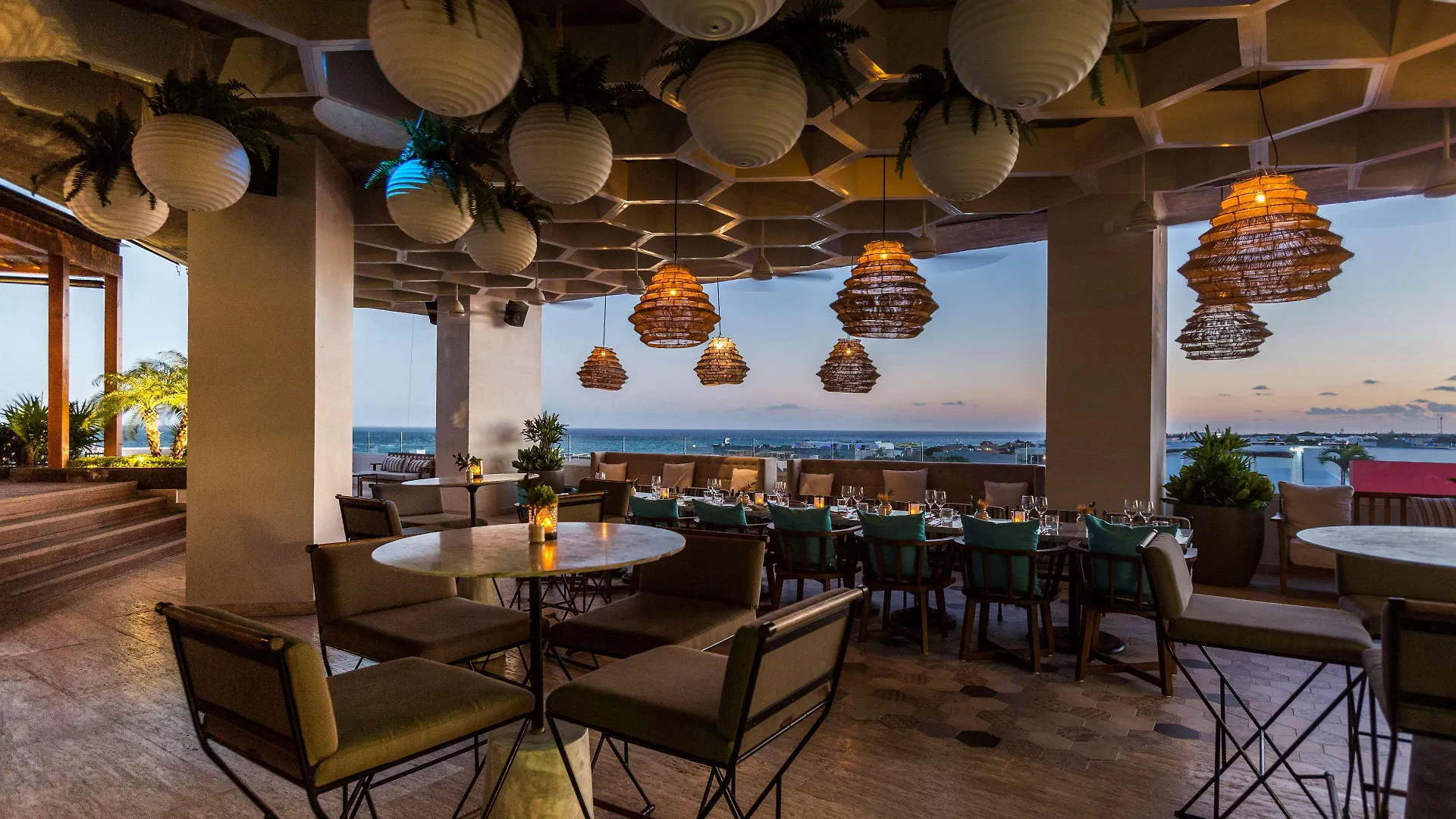 Hyatt Centric Playa Del Carmen - Downtown House & Beach House (Adults Only) מלון