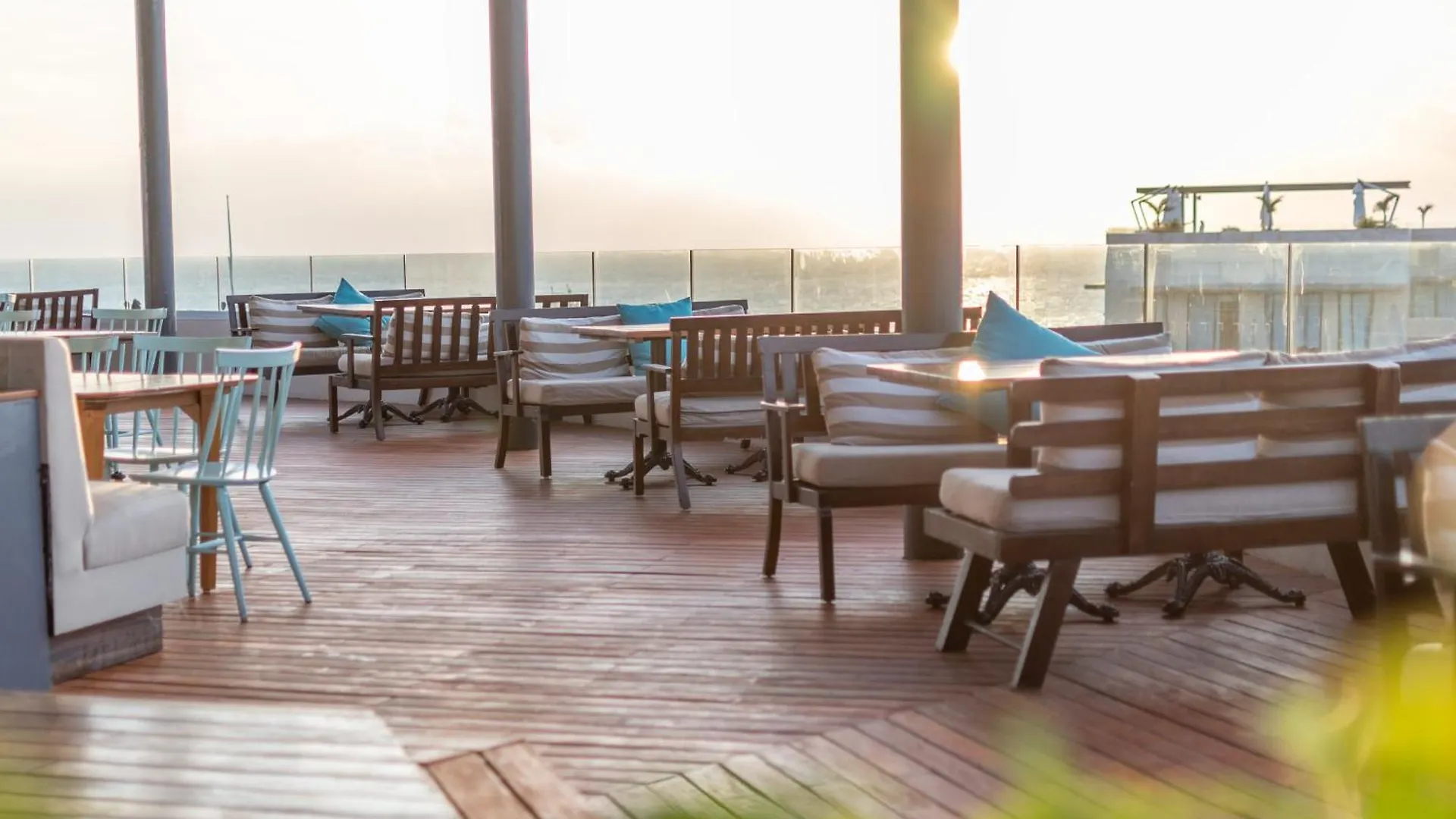 Hyatt Centric Playa Del Carmen - Downtown House & Beach House (Adults Only) מלון